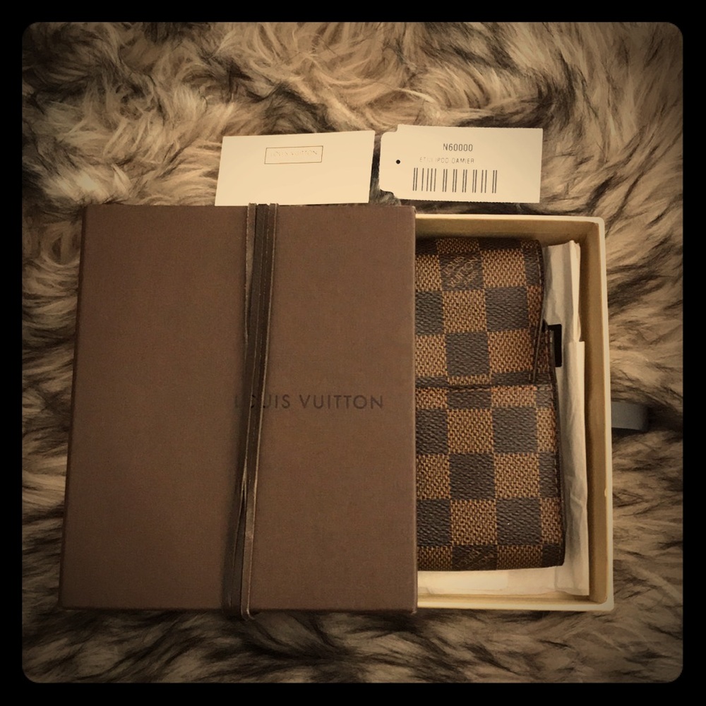 Louis Vuitton Damier iPod Case